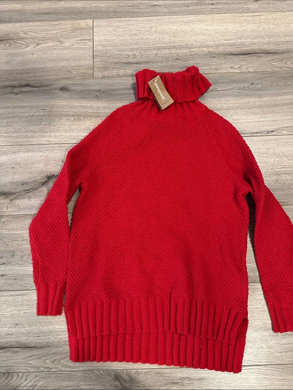 Patagonia women’s off country turtleneck rincon red XS NWT